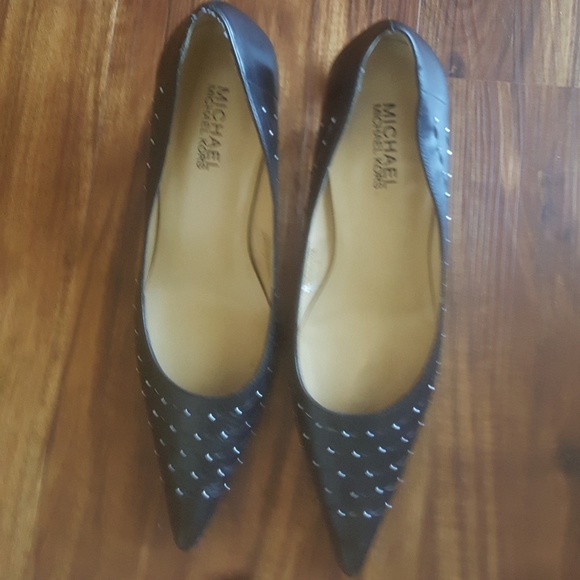 MICHAEL Michael Kors Shoes - MICHAEL Michael Kors SZ 7 MICHAEL Michael Kors Shoes - MICHAEL Michael Kors SZ 7